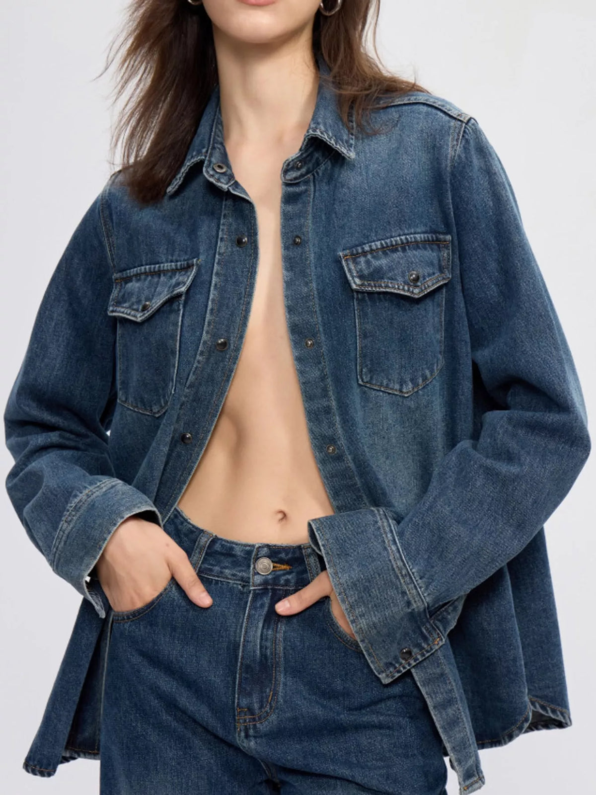 Blue snap down long-sleeve denim shirt