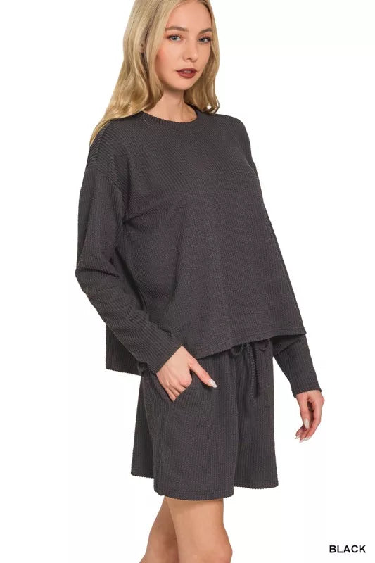 Women's clothing set – product view 1