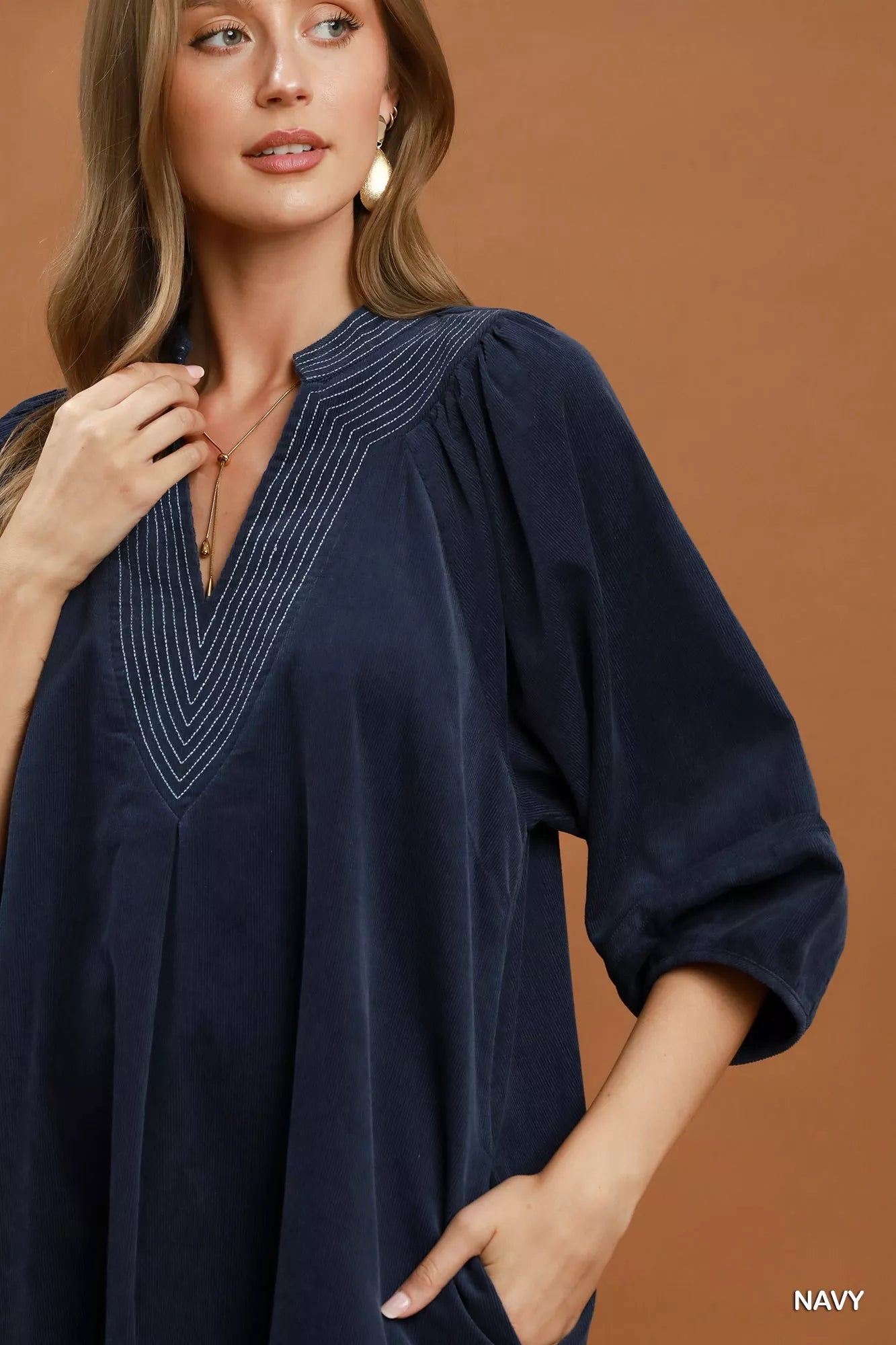 Women's apparel – product view 5