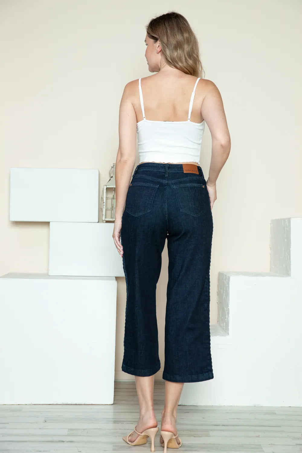 Women's jeans – product view 16