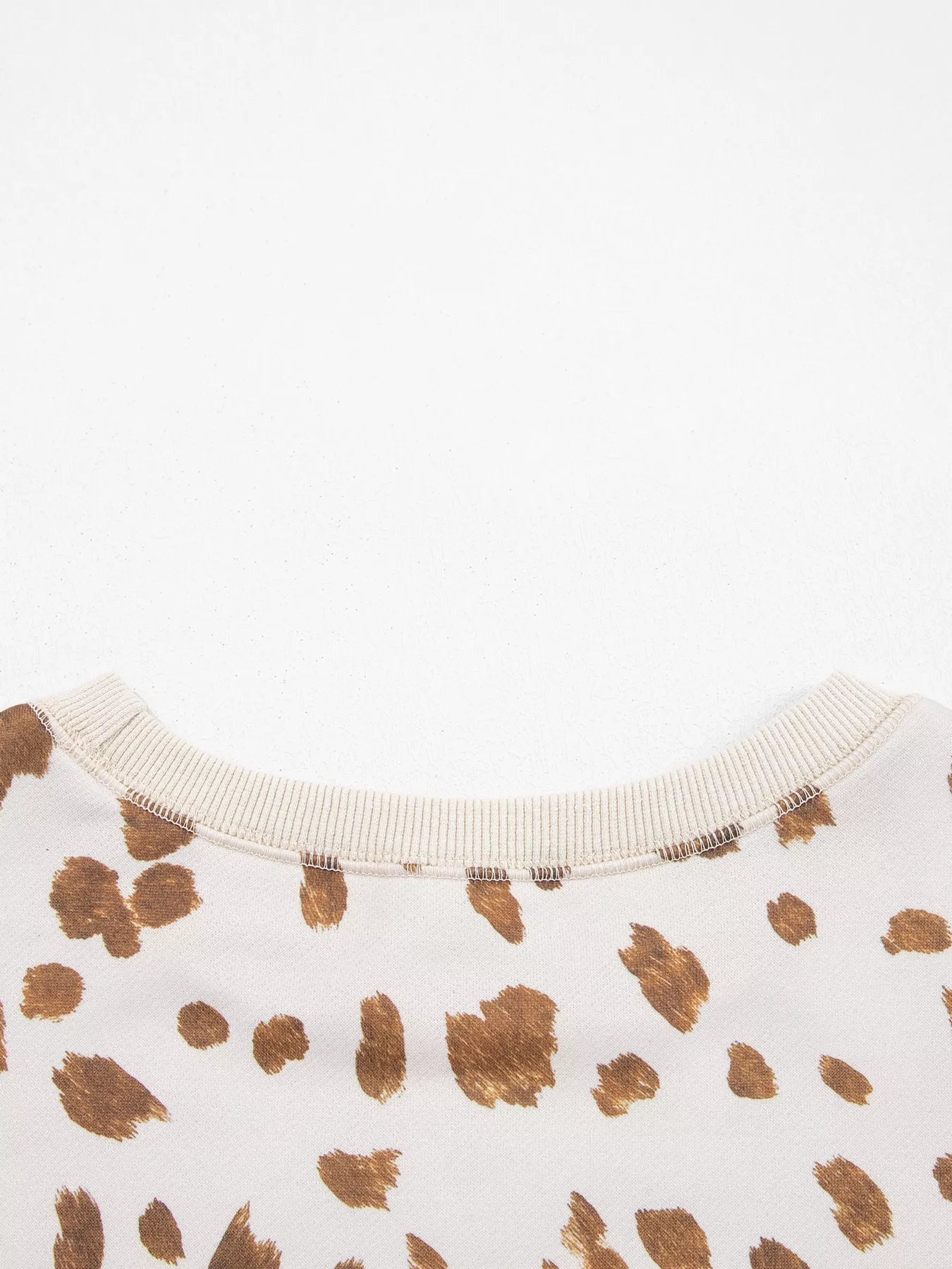 Trendsi Leopard Print Dropped Shoulder Round Neck Casual Sweatshirt -
