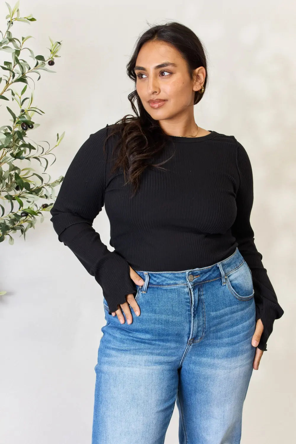 Women's apparel – product view 3