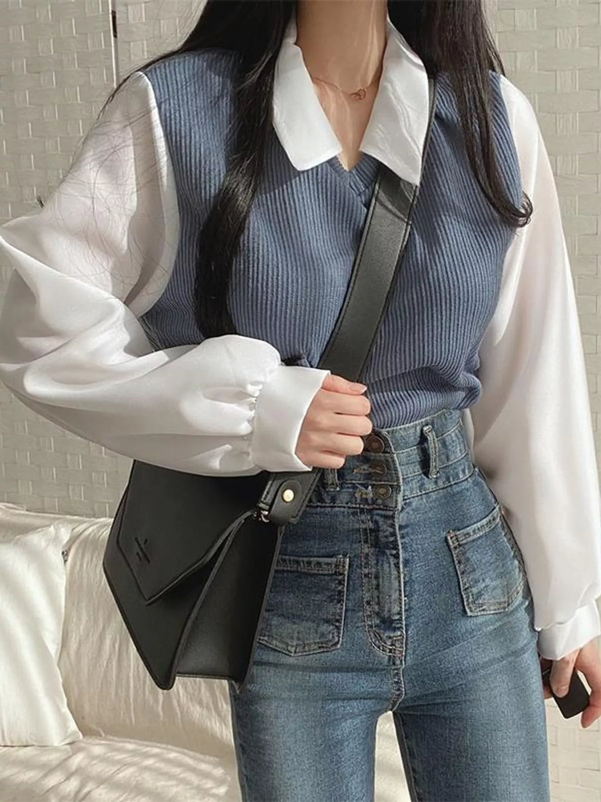 Layered blouse, blue and white front