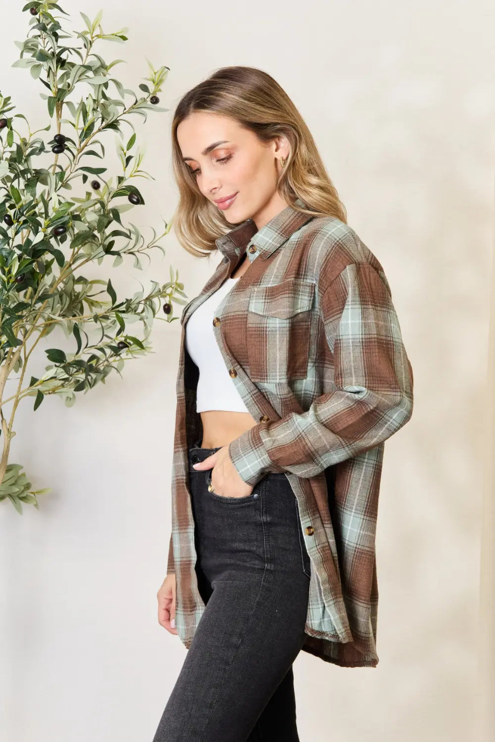 Women's apparel – product view 3