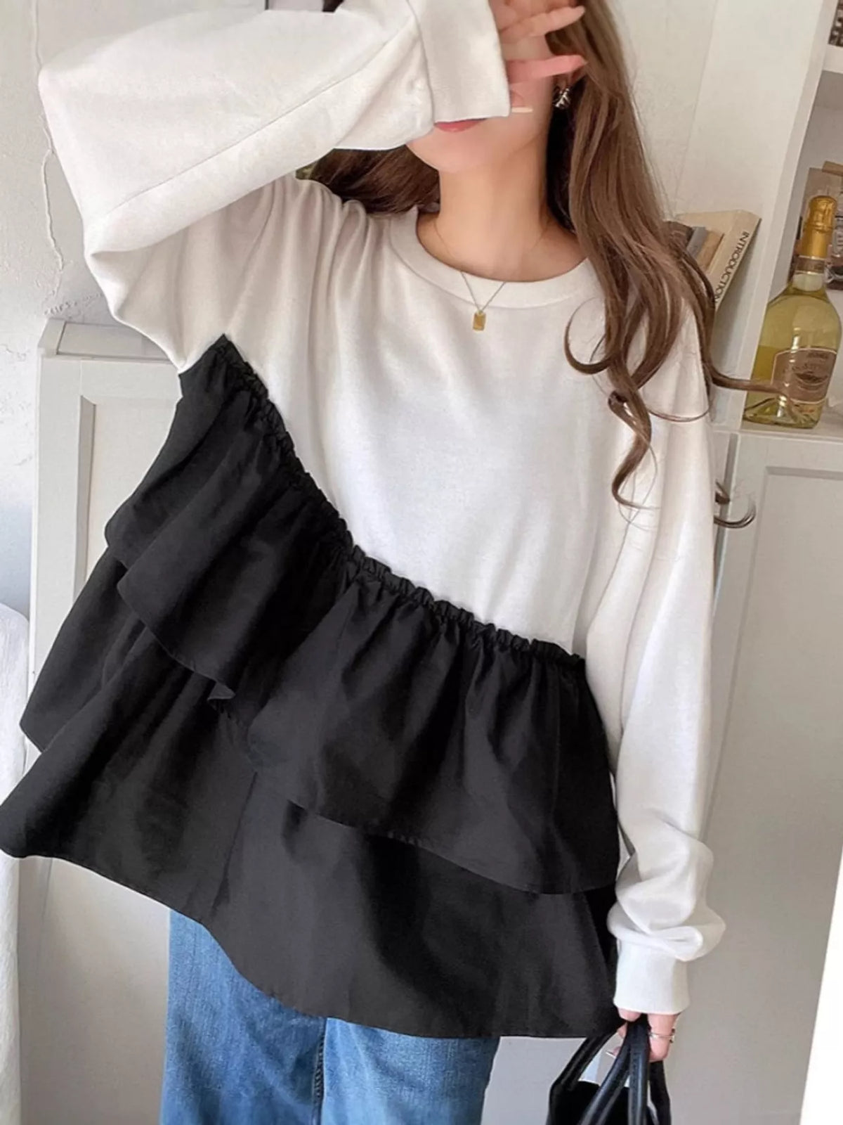 White color-block ruffled hem top