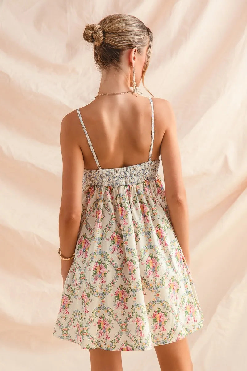Women's apparel – product view 2