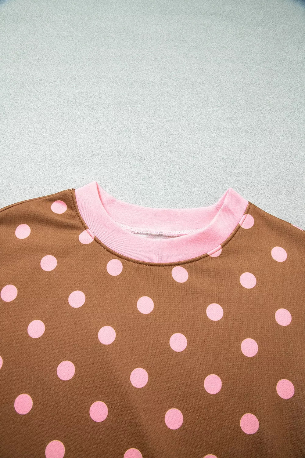 Polka Dot Colorblock Round Neck Pullover Sweatshirt — construction details