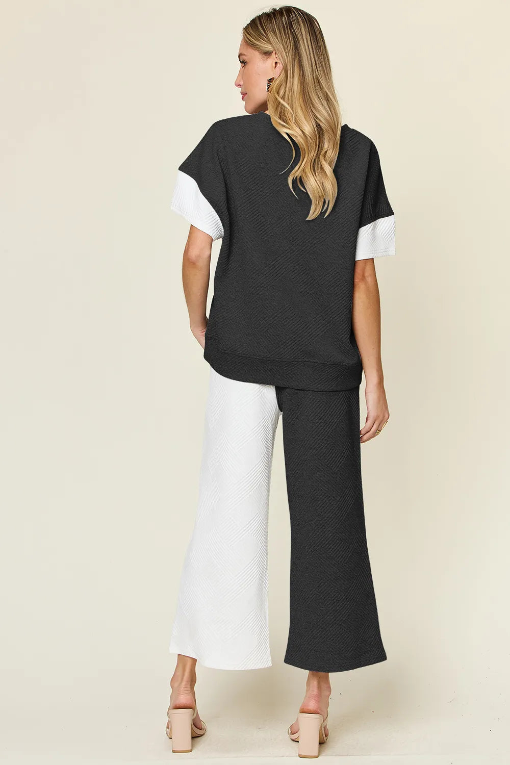 Women's clothing set – product view 3