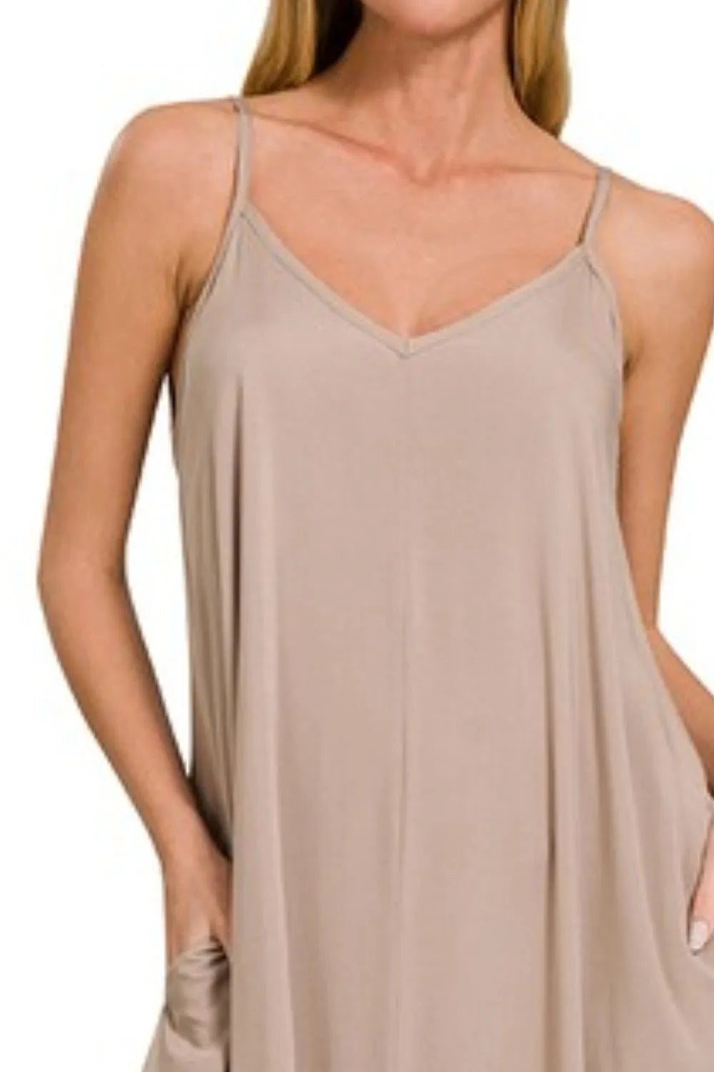 Women's apparel – product view 3