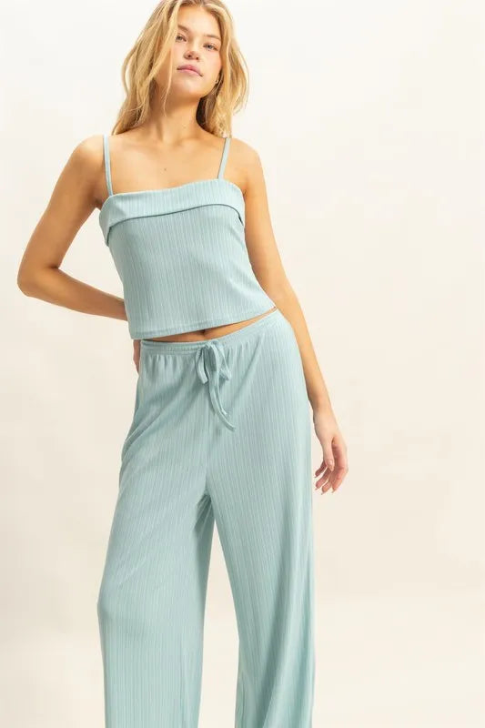 Women's clothing set – product view 4