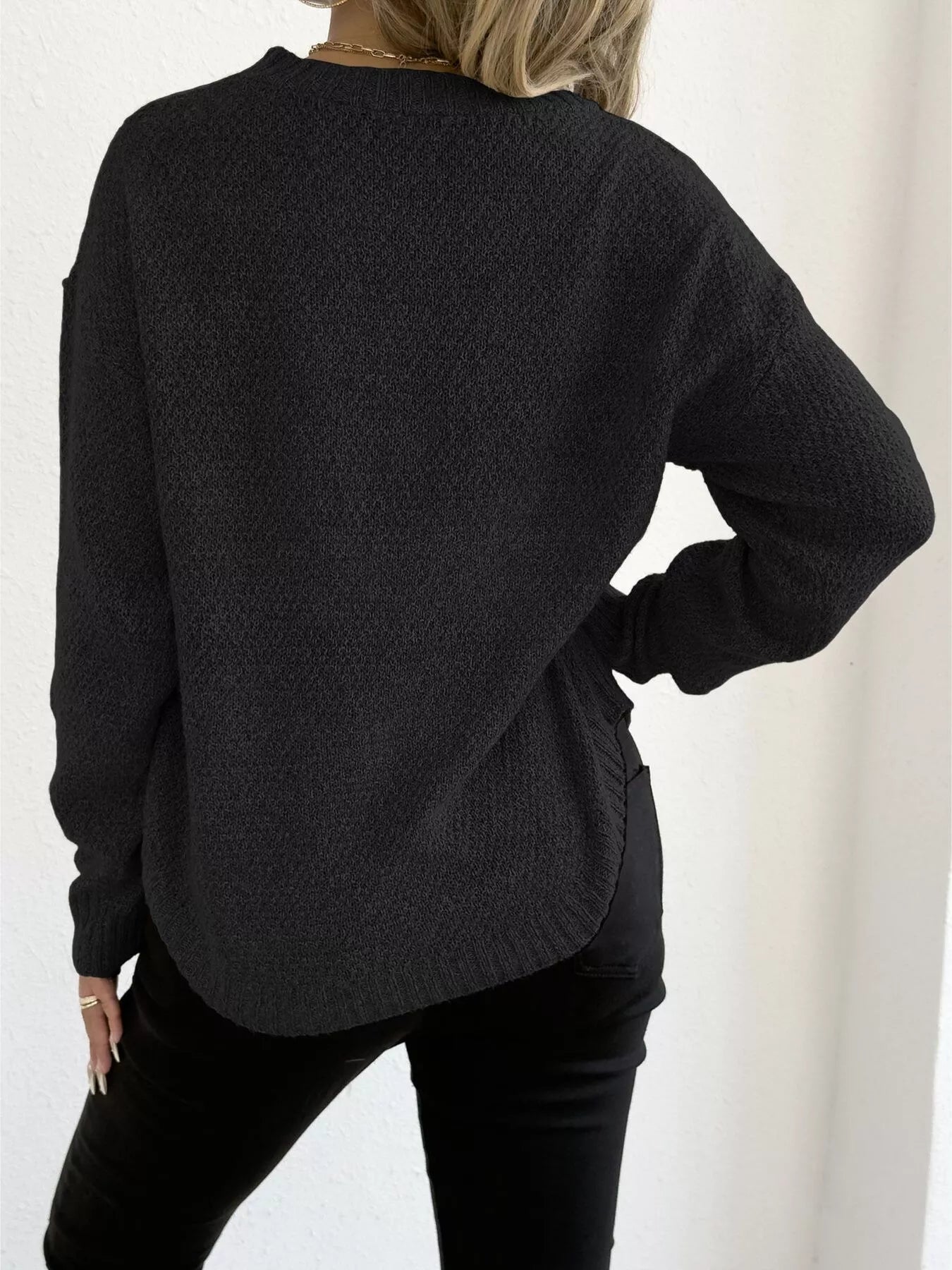 Lace bow embroidered round-neck sweater