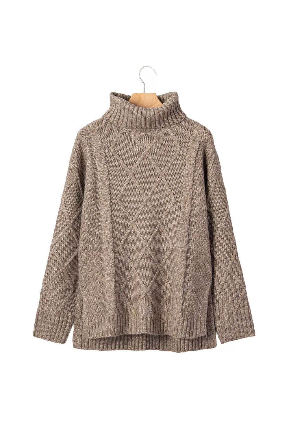 Cable-knit sweater, full hanging front
