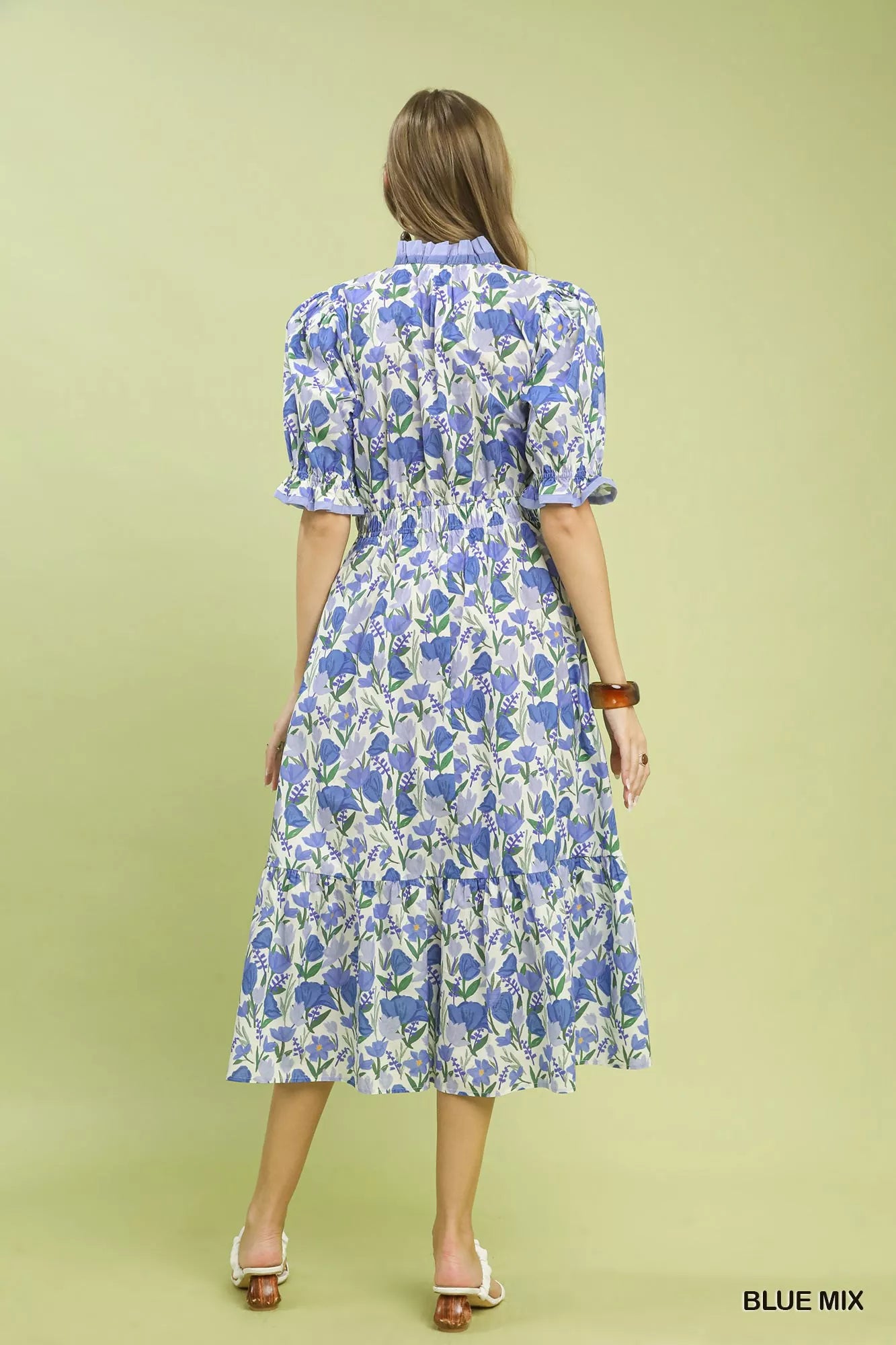 Women's apparel – product view 3