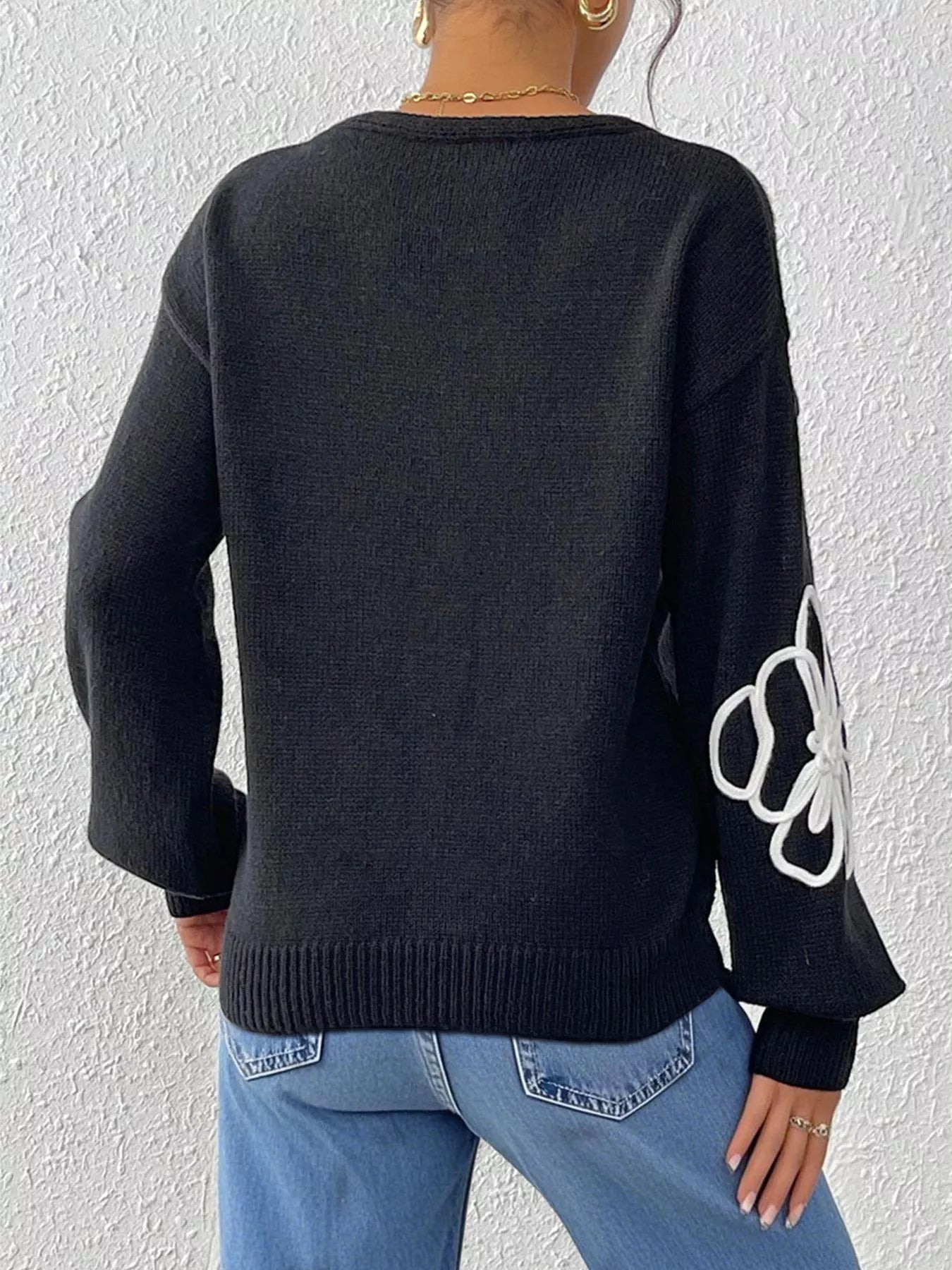 Flower V-neck dropped-shoulder sweater