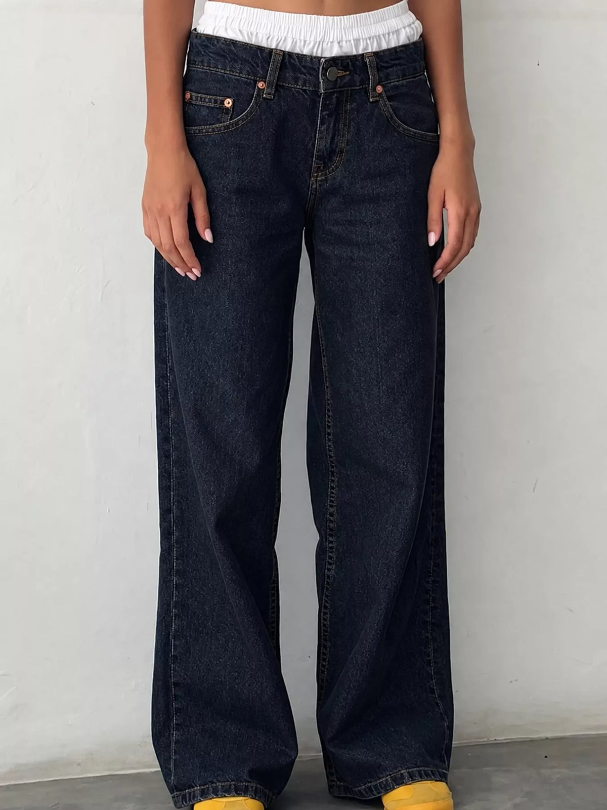 Wide-Leg Vintage Wash Jeans in navy, front view