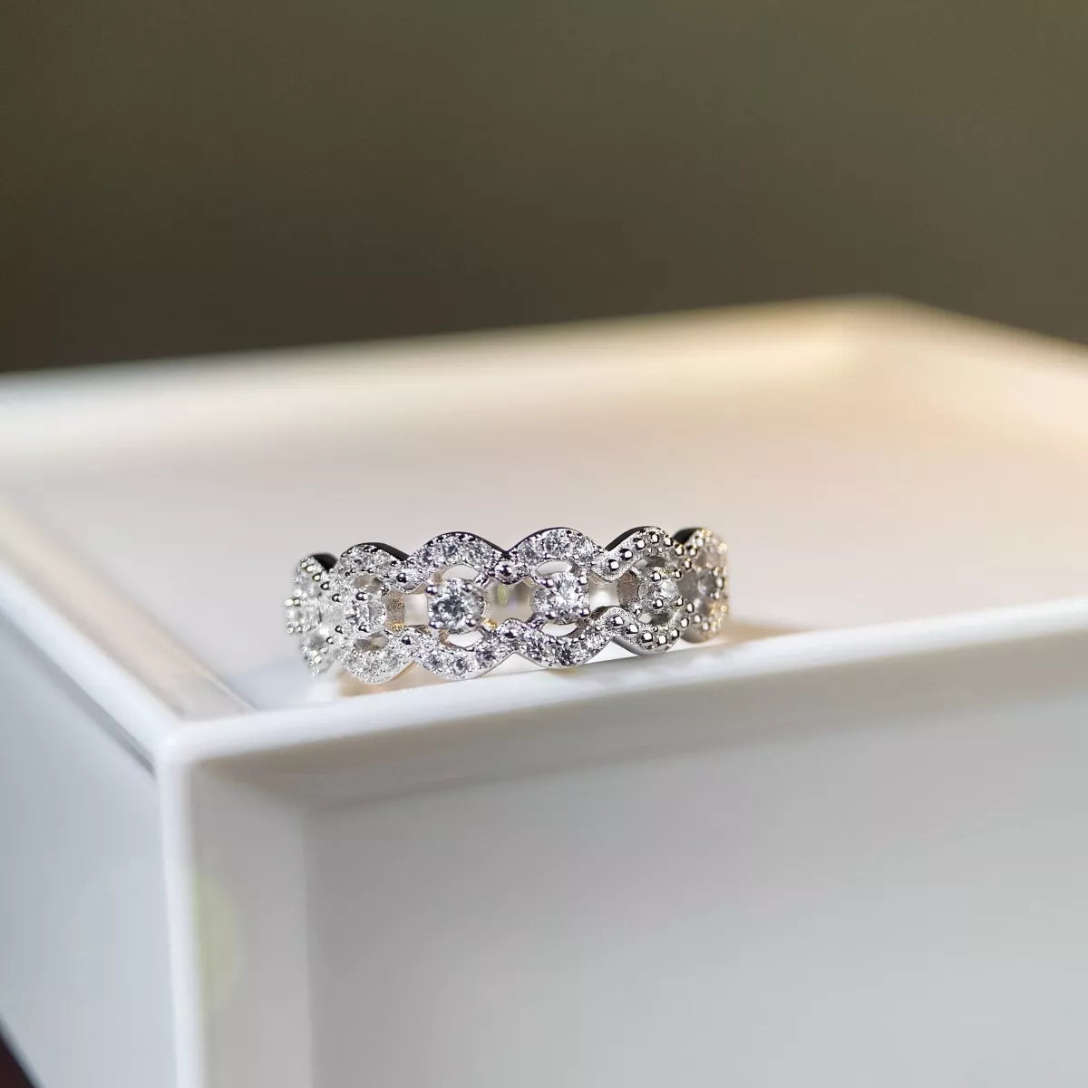 Trendsi 925 Sterling Silver Zircon Band Ring -