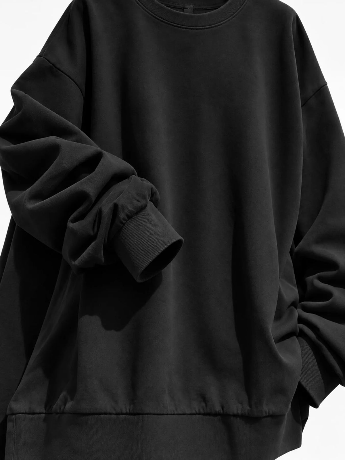 Black relaxed sweatshirt