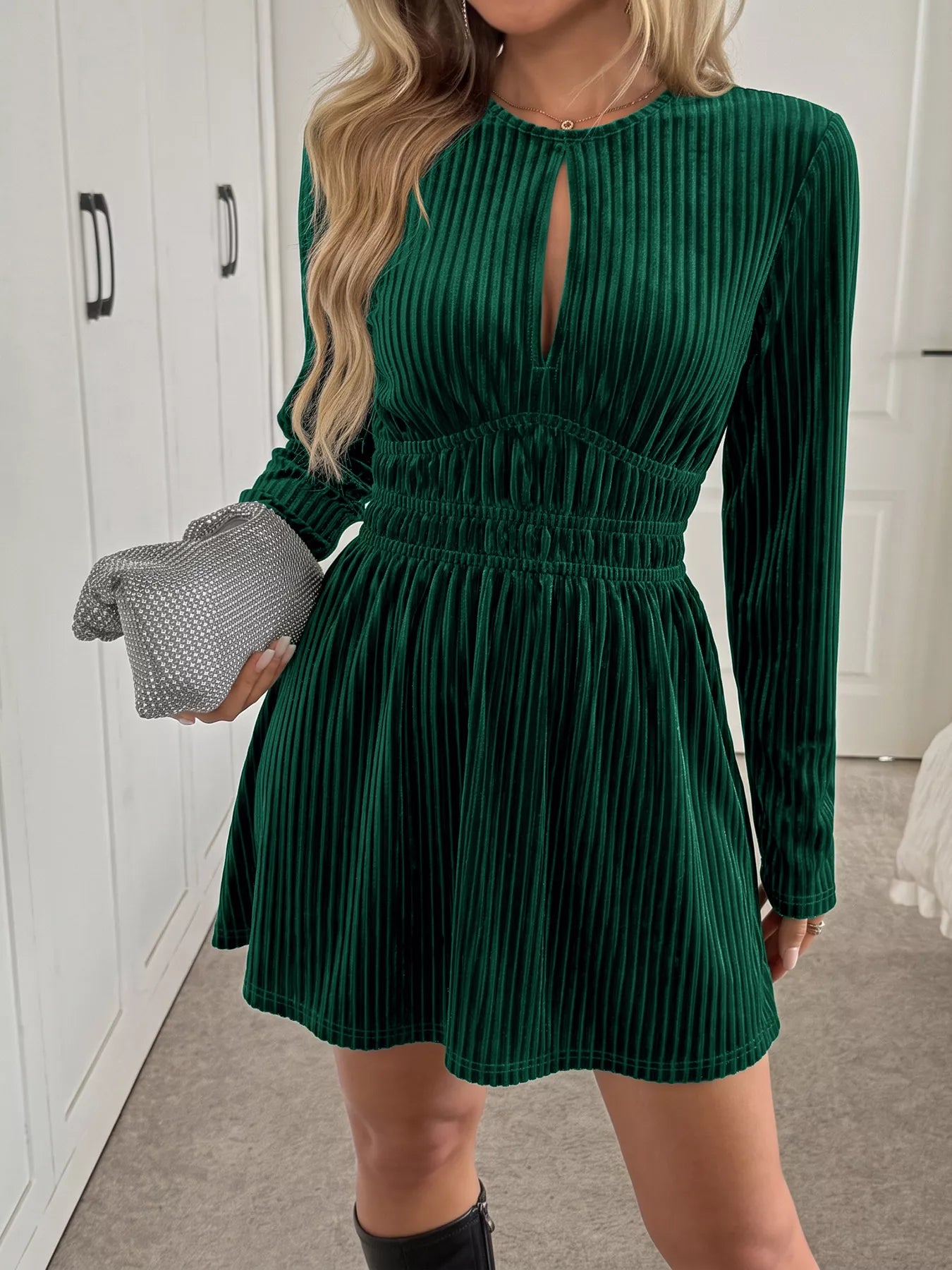 Trendsi Ribbed Keyhole Long Sleeve Mini Dress -