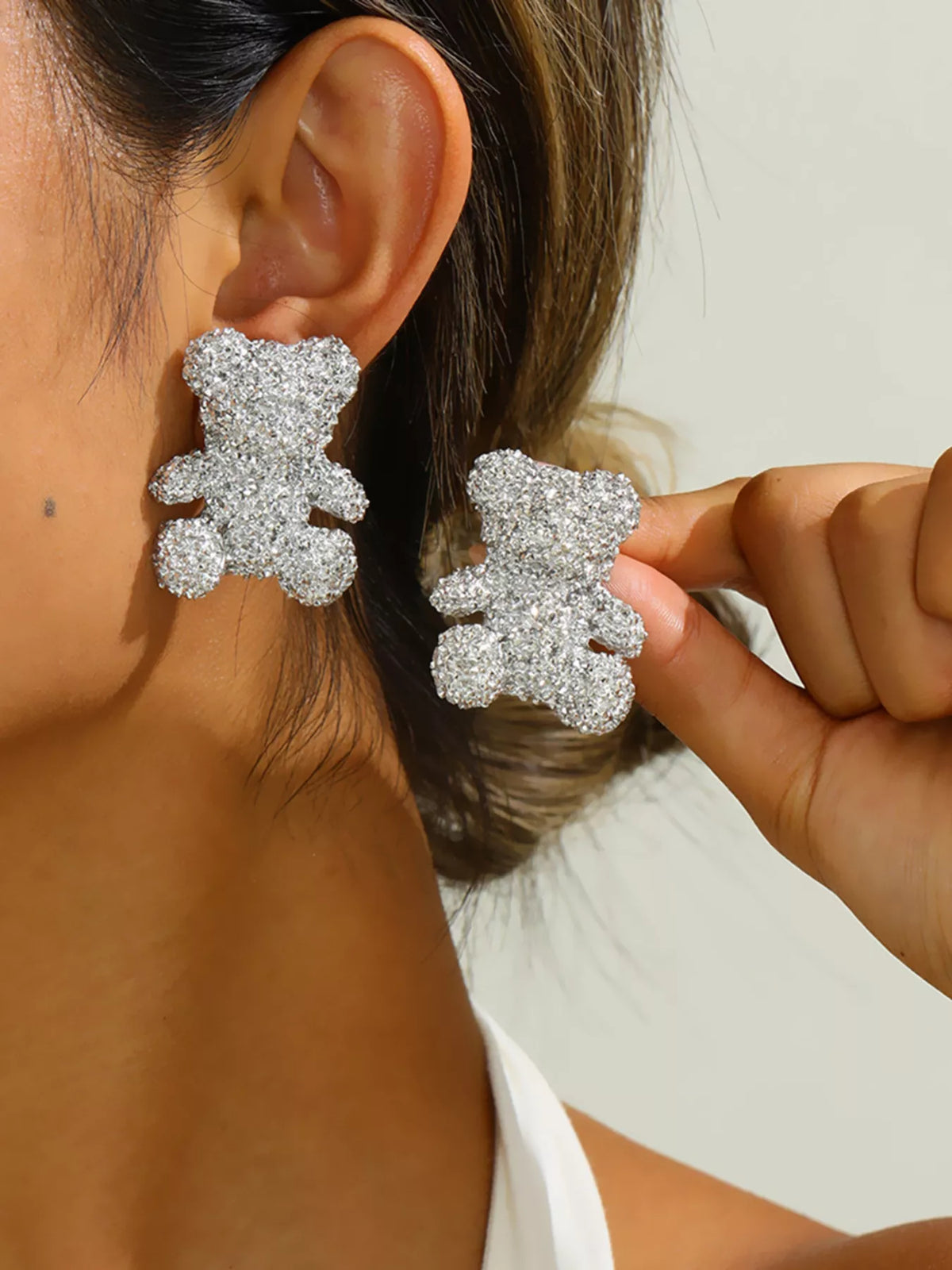 Silver teddy bear stud earrings
