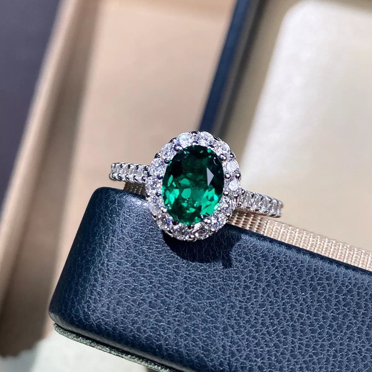 Trendsi 925 sterling Silver Oval Cut Synthetic Emerald Ring -