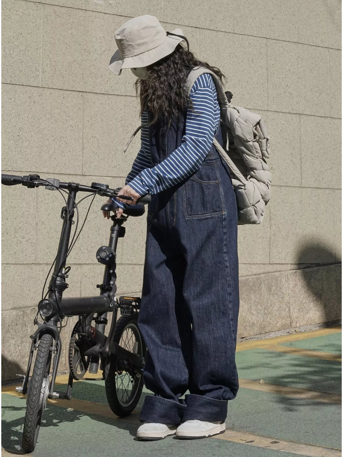 Women's Vintage Dark Wash Wide-Leg Denim Overalls in dark blue — side view