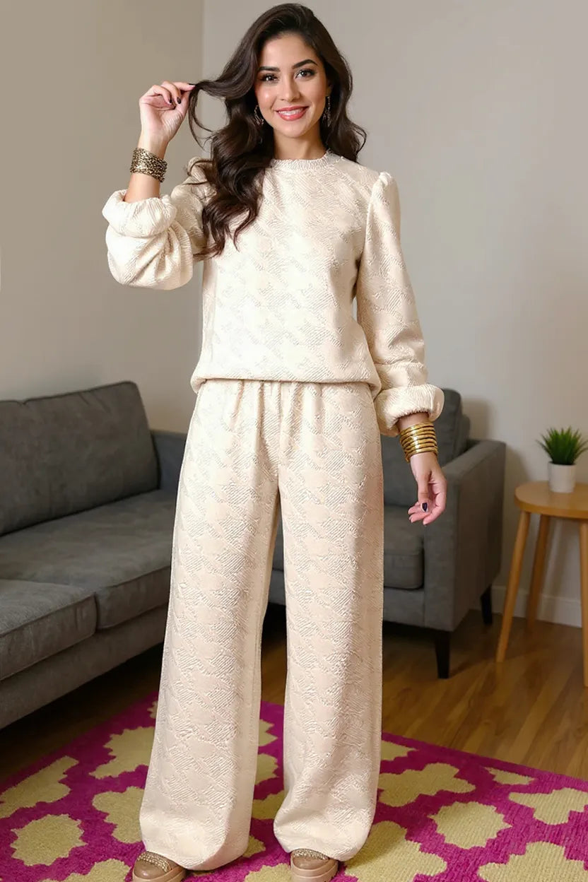 Women's clothing set – product view 1