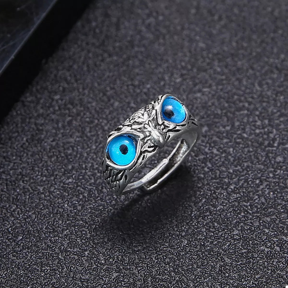 Trendsi Alloy Owl Eyes Ring -
