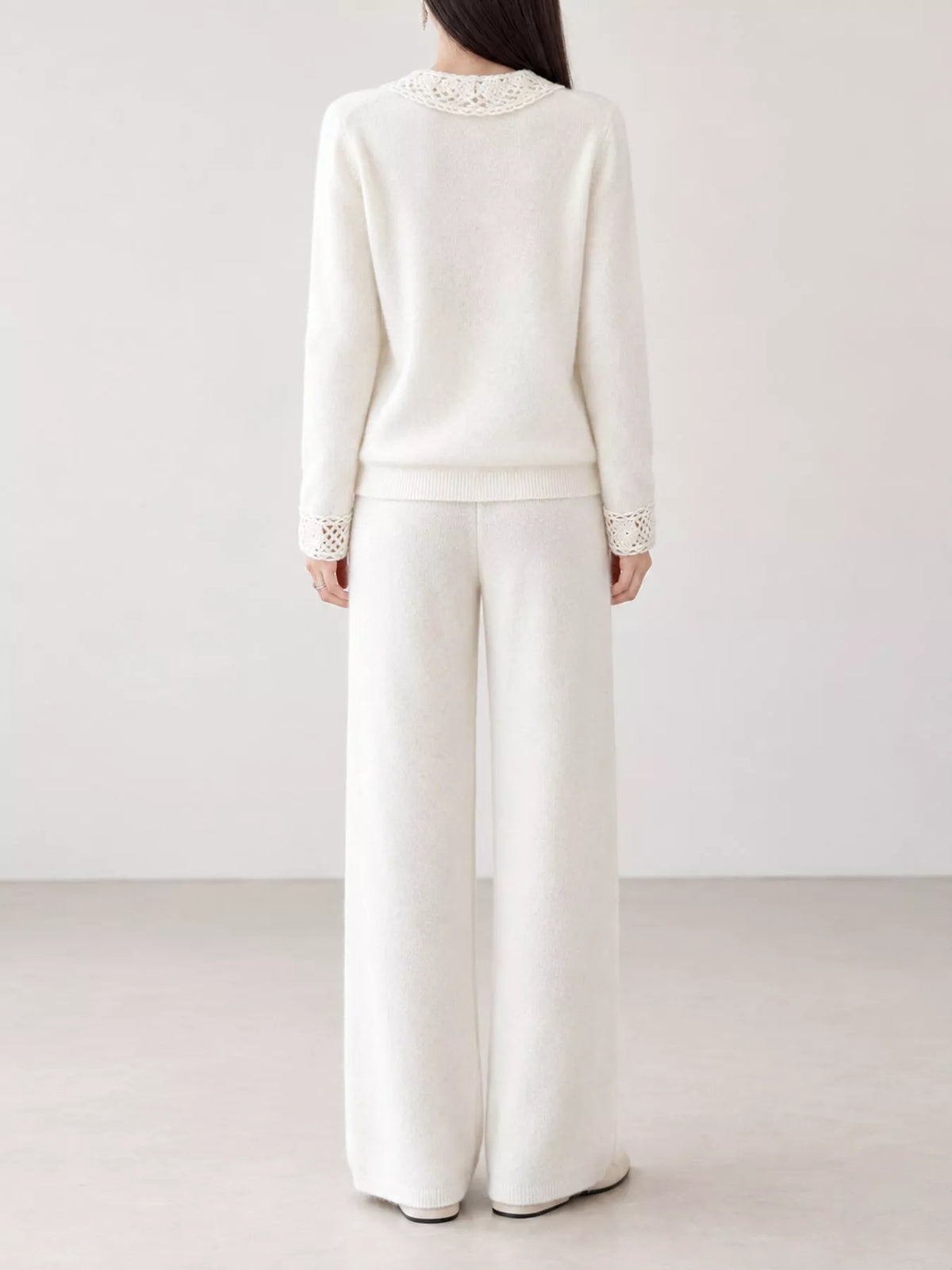 Lace-collar cardigan, white back