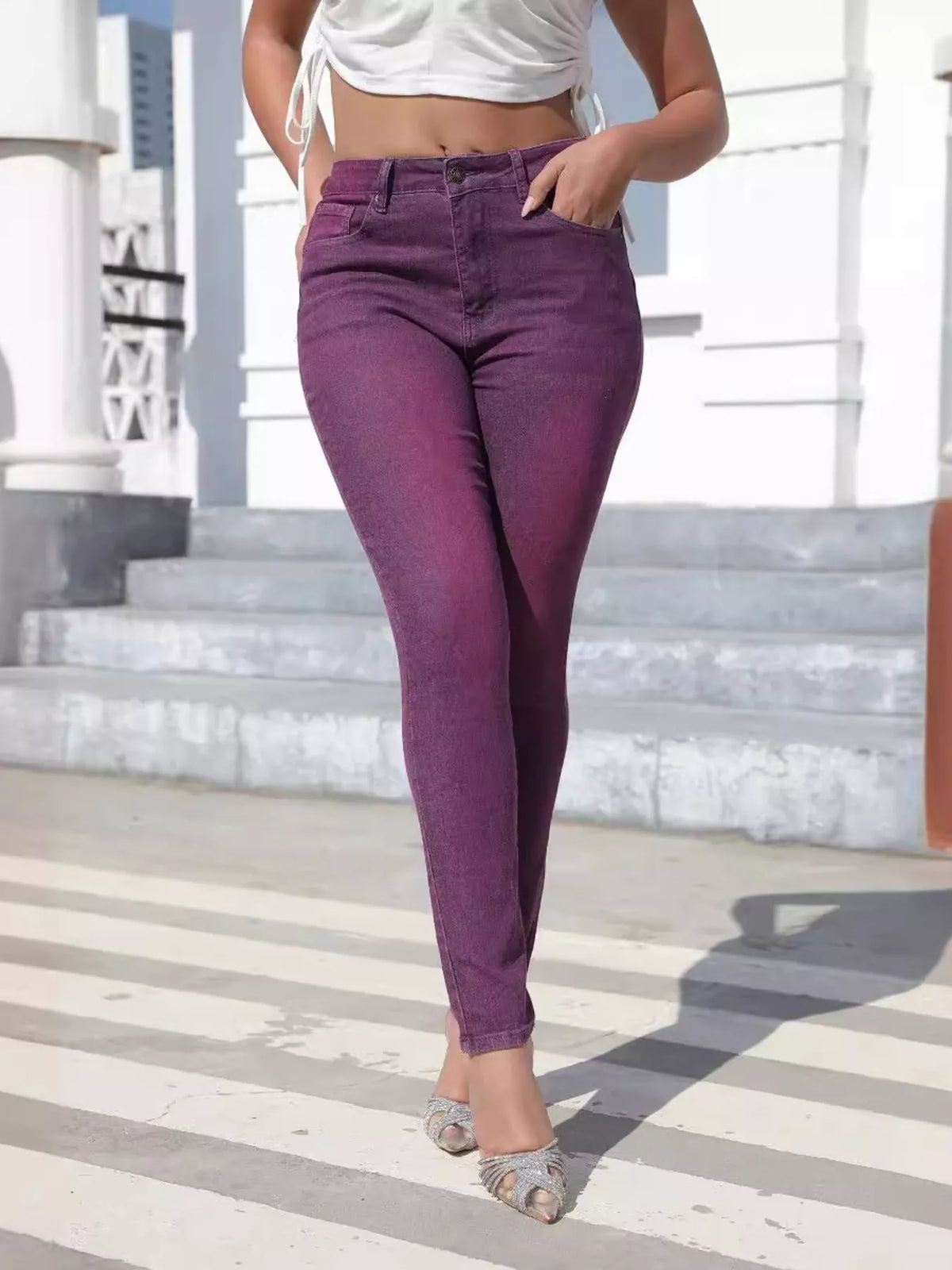 High-waisted slim-fit jeans