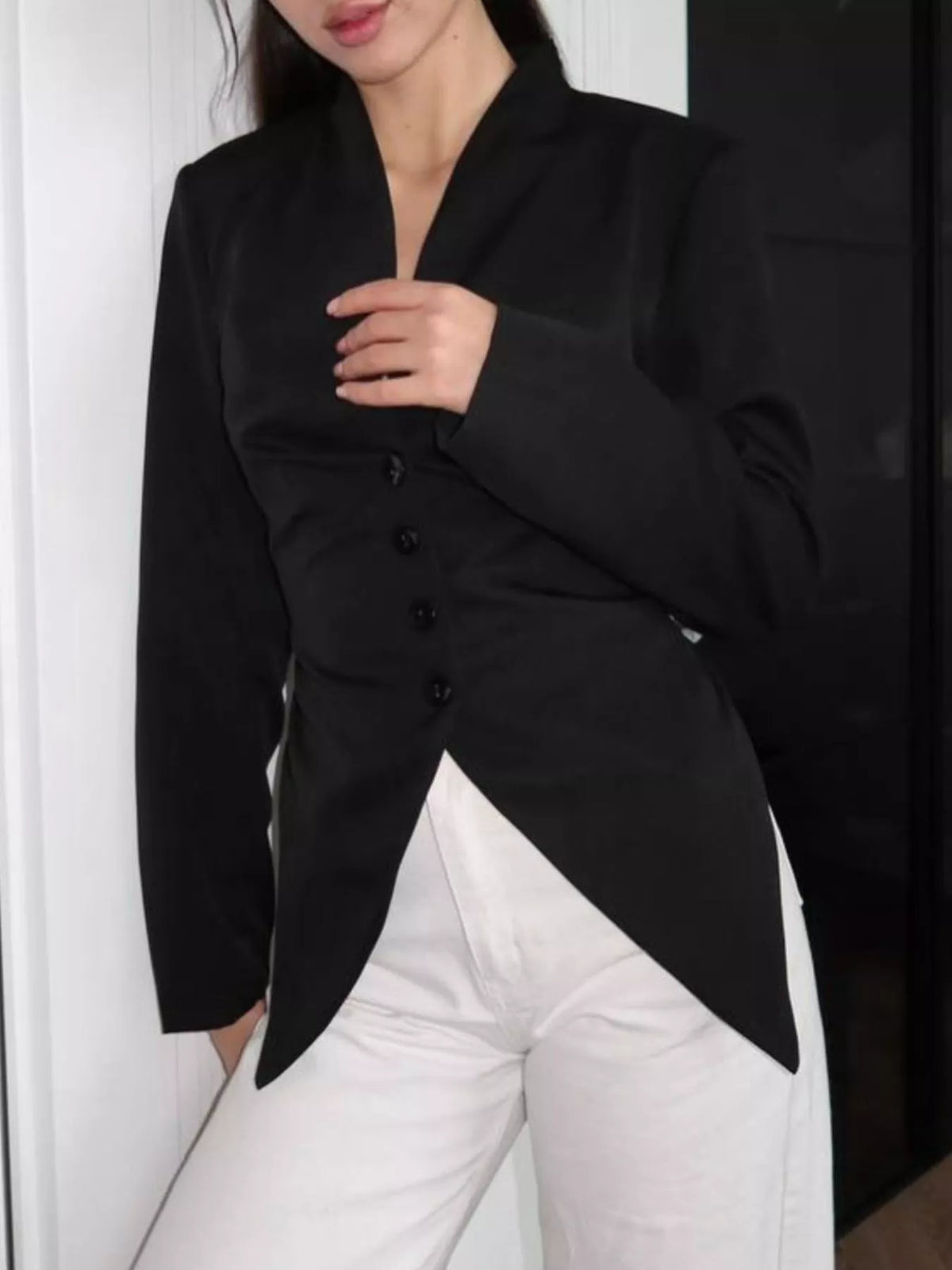 Trendsi Slim-Fit Asymmetric Hem Blazer -