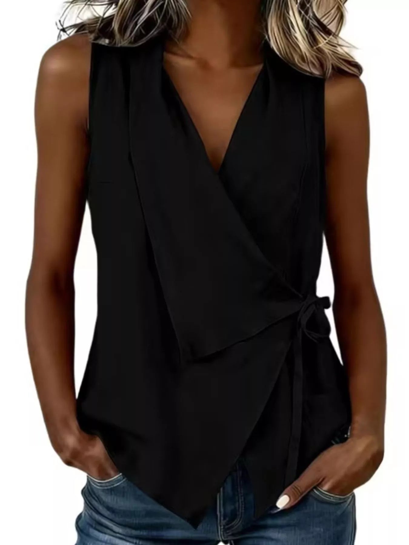 Trendsi Tie Detail Sleeveless Top -
