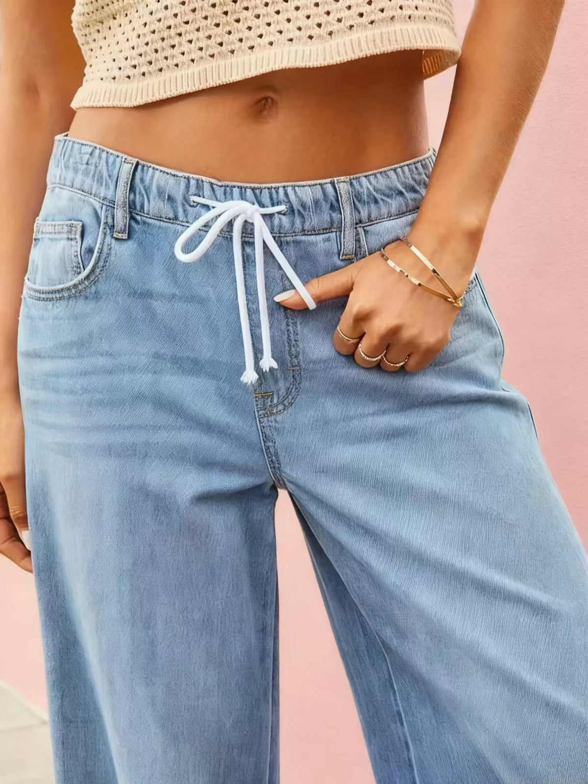 Wide-leg jeans, garment detail
