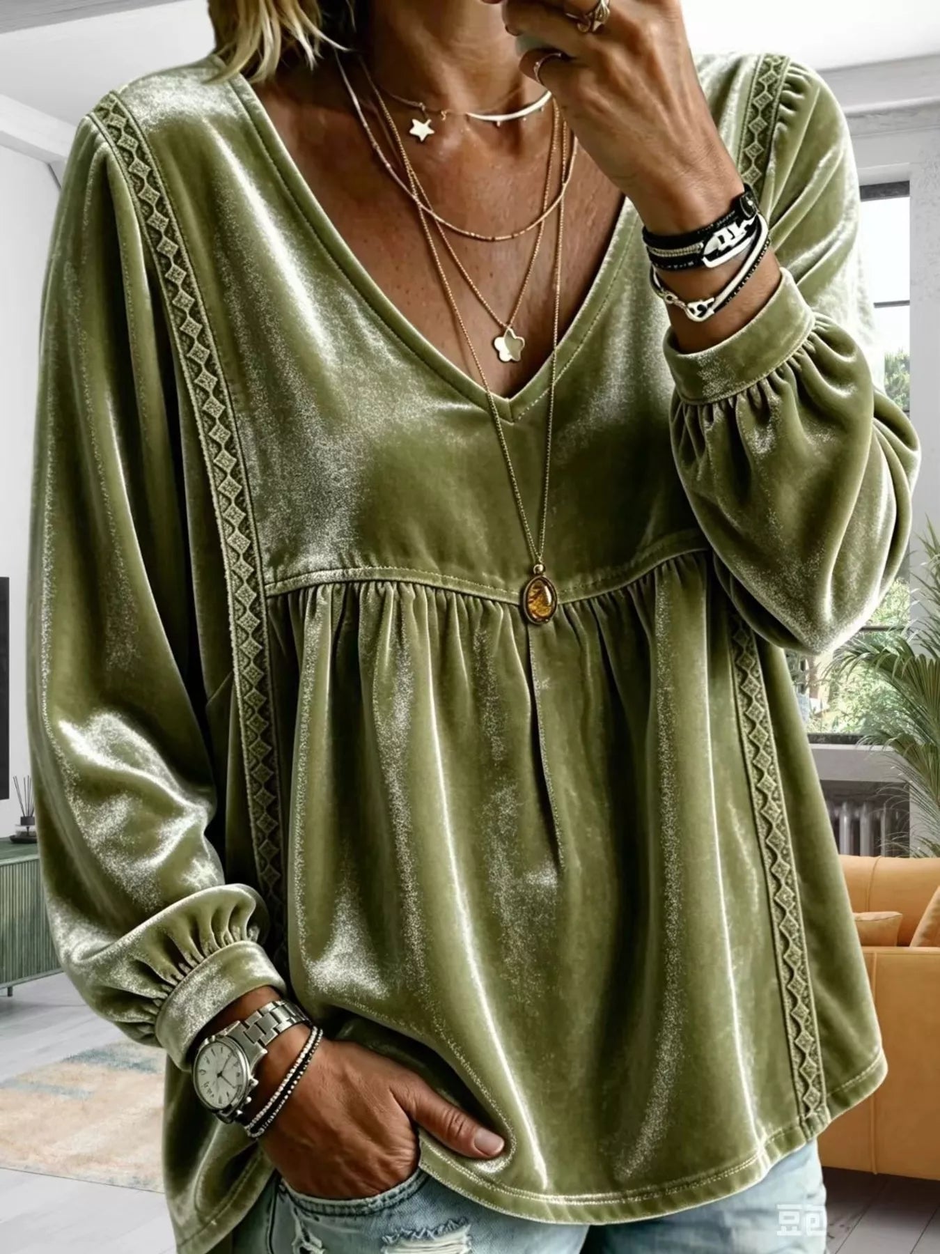 Trendsi Full Size Velvet Lace Detail V-Neck Blouse Plus Size -