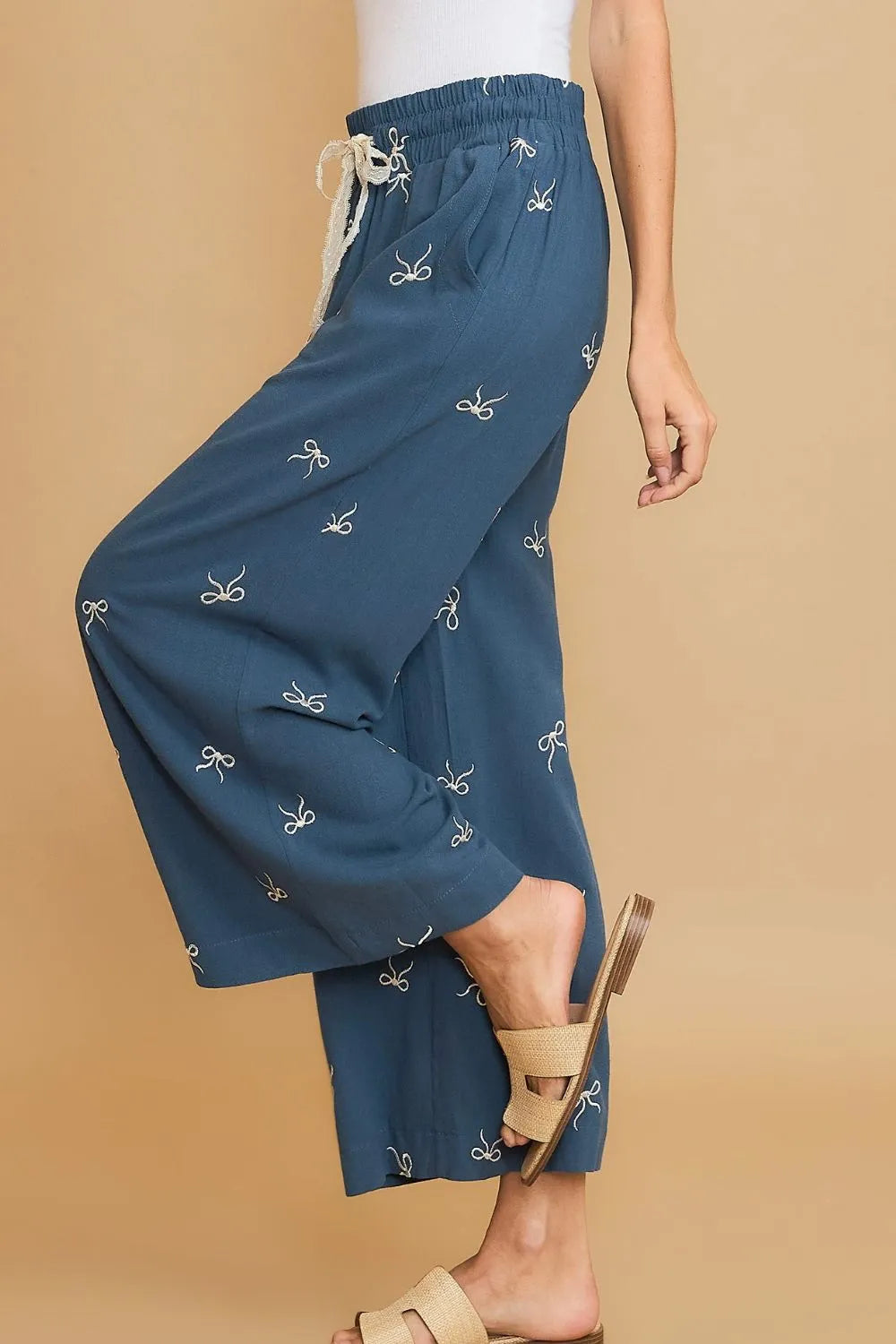 Women's pants – product view 2