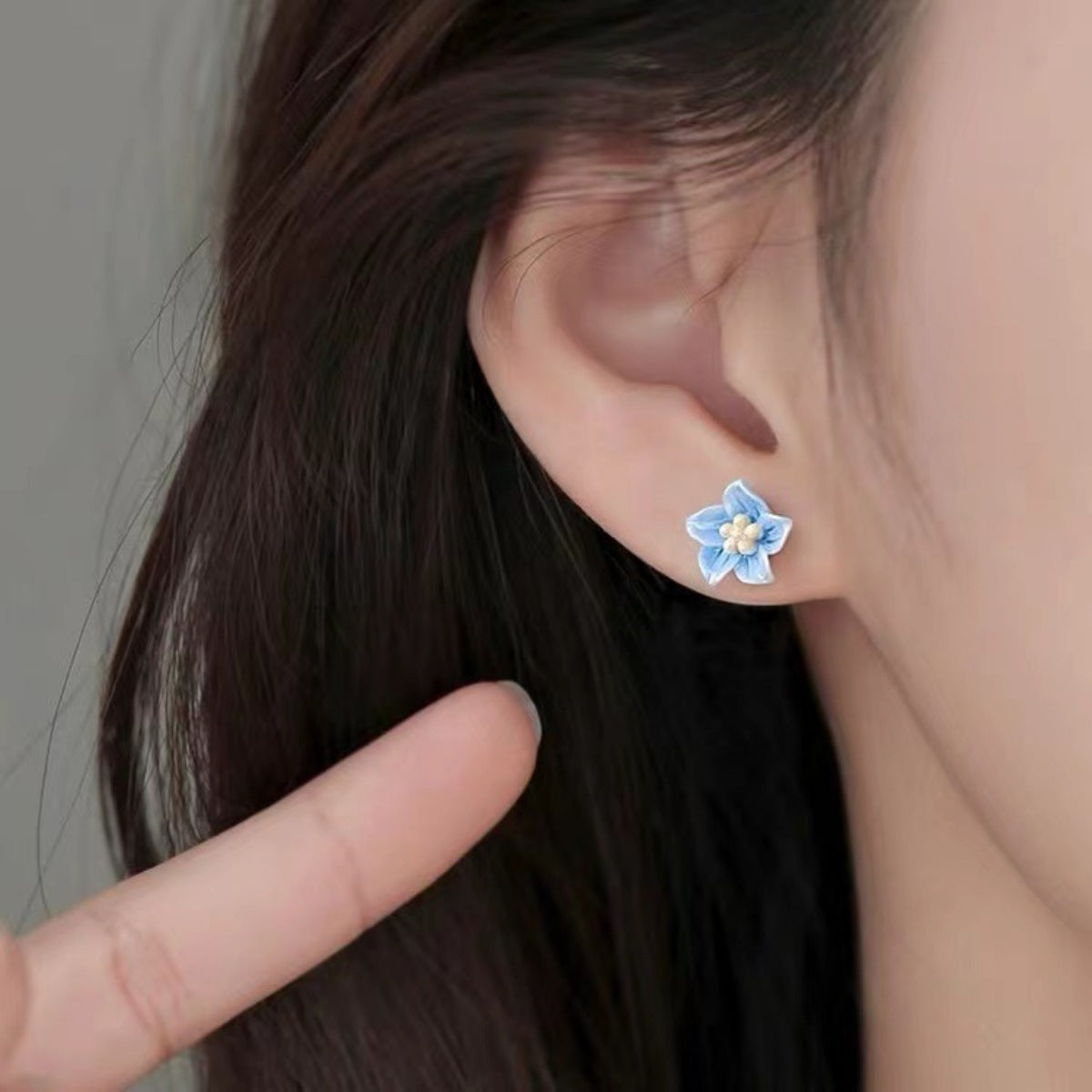 Trendsi Floral Stud Earrings -