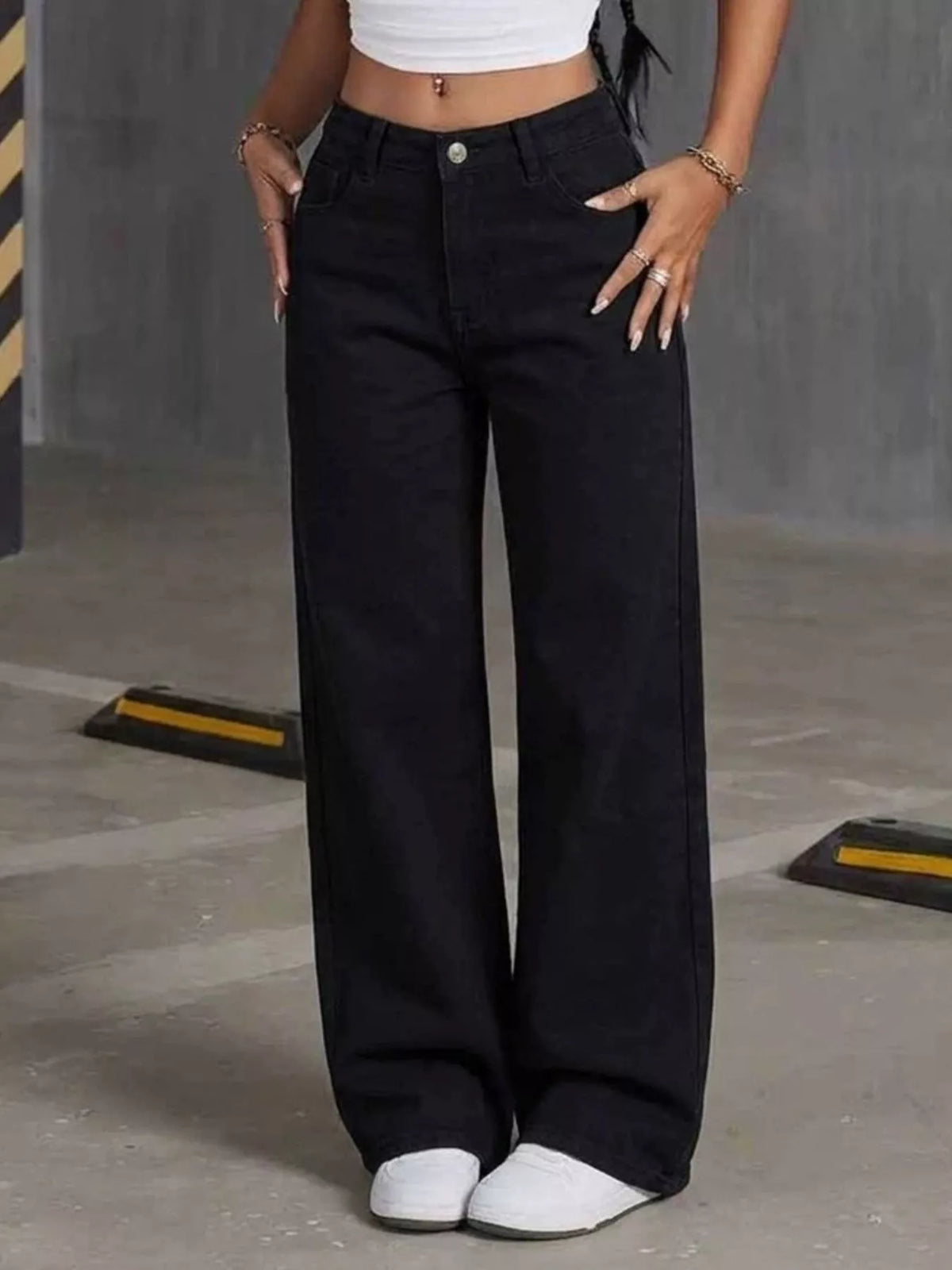 High-Waisted Bow Detail Wide-Leg Jeans in black, front view