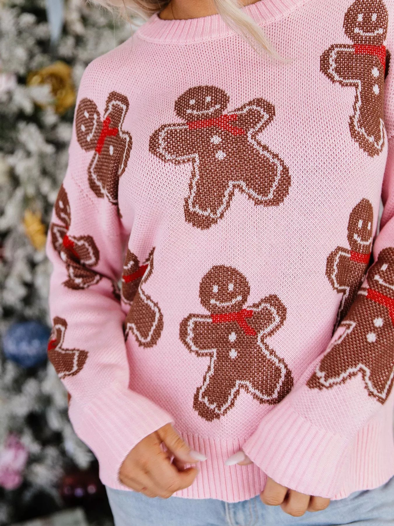 Gingerbread-pattern round-neck long sleeve sweater