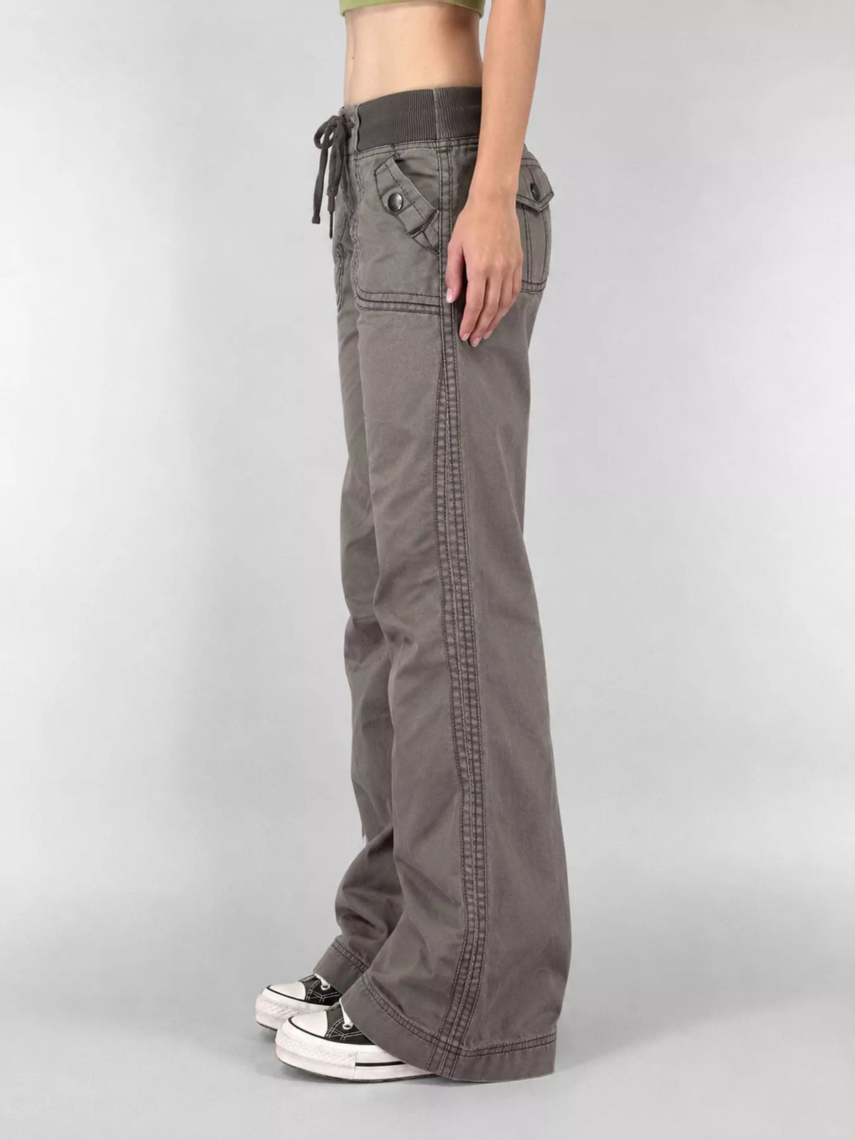 Drawstring Wide-Leg Cargo Jeans — side view