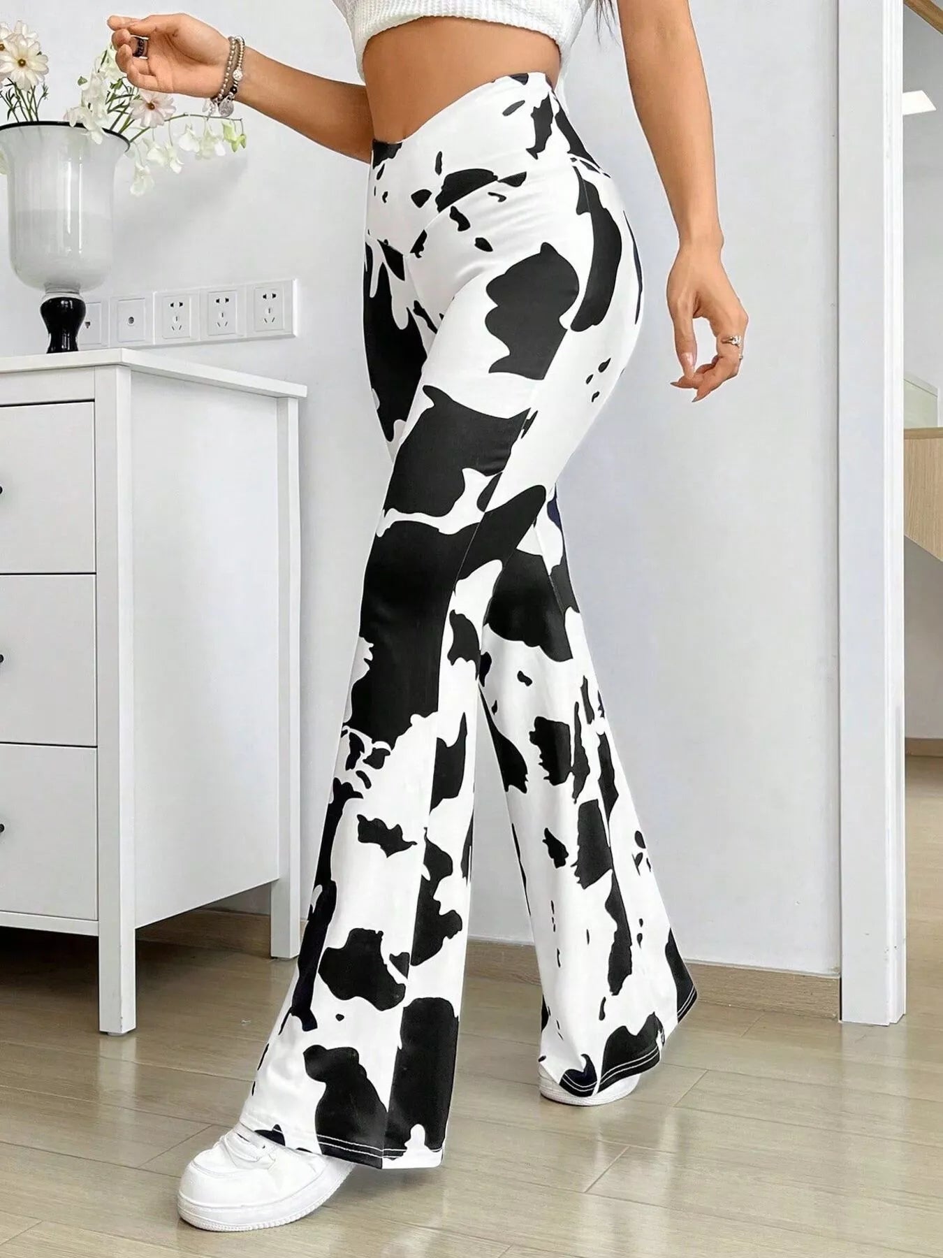 Women's pants – product view 3
