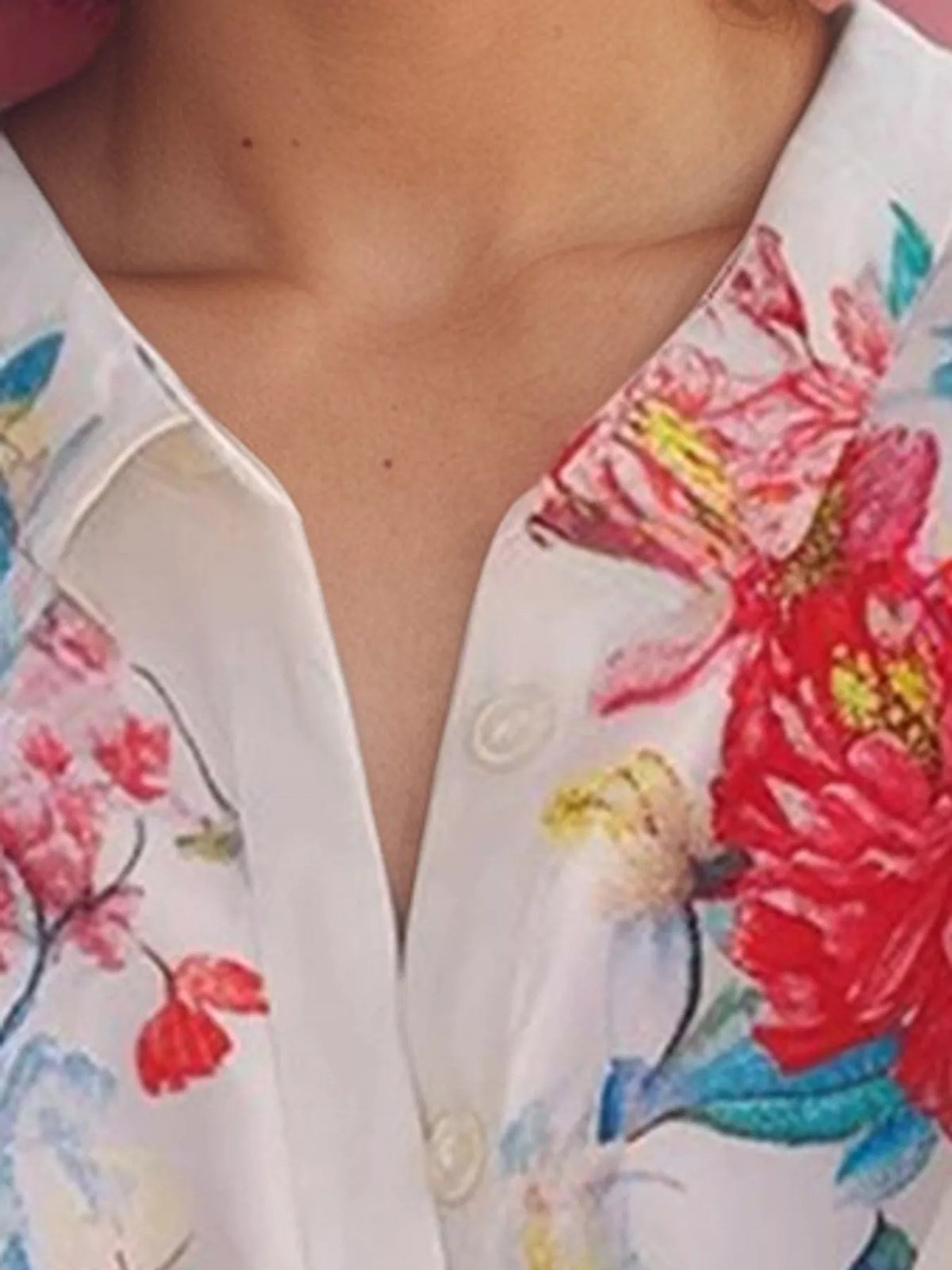 Floral V-Neck Puff Sleeve Shirt, neckline detail