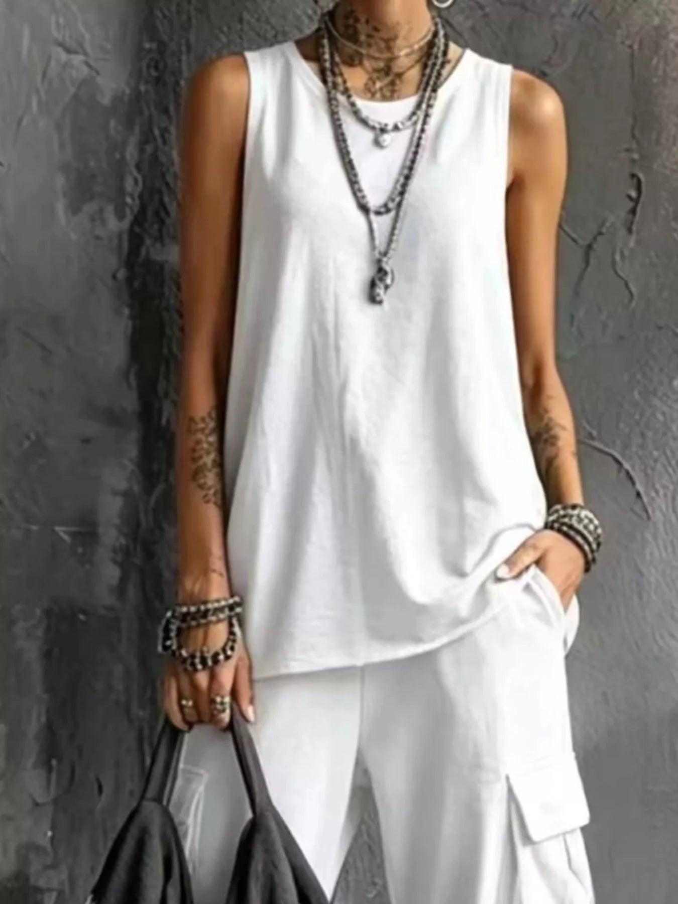 Women's clothing set – product view 4