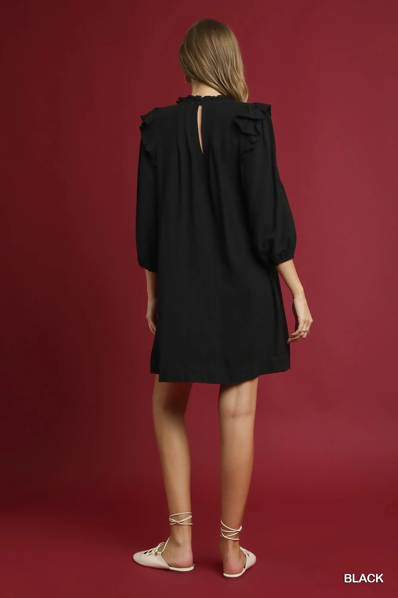 Women's apparel – product view 4