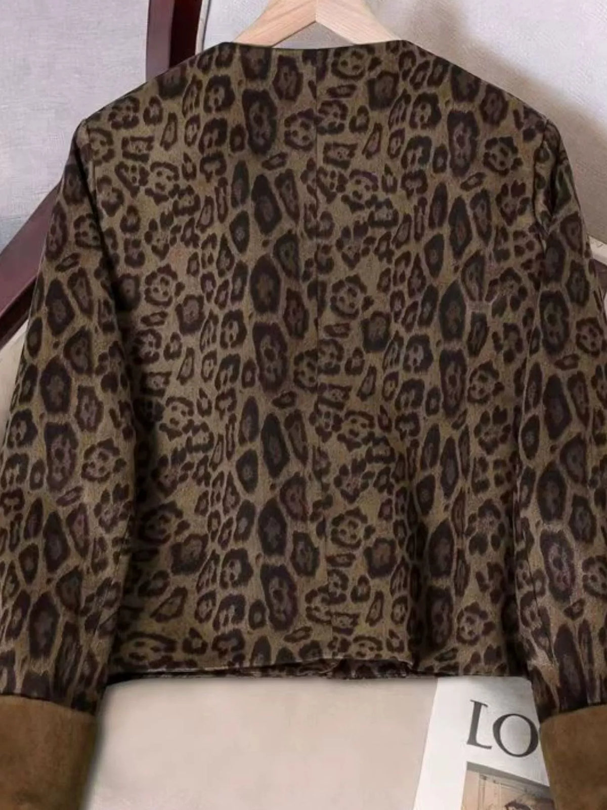 Round neck long sleeve jacket, product view