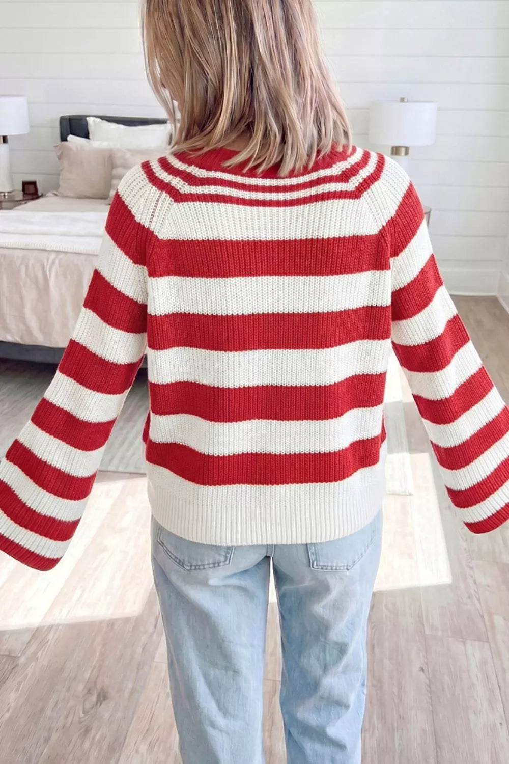 Striped colorblock V-neck long sleeve sweater