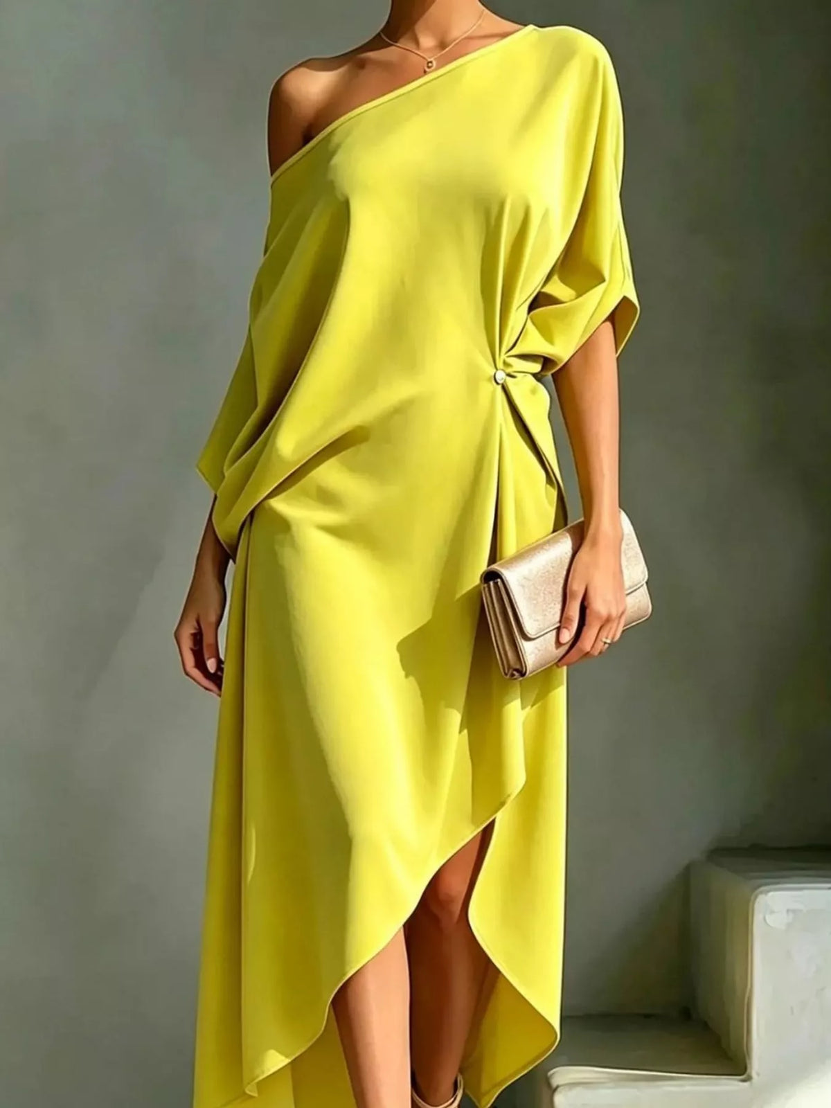 One-shoulder dress, yellow front