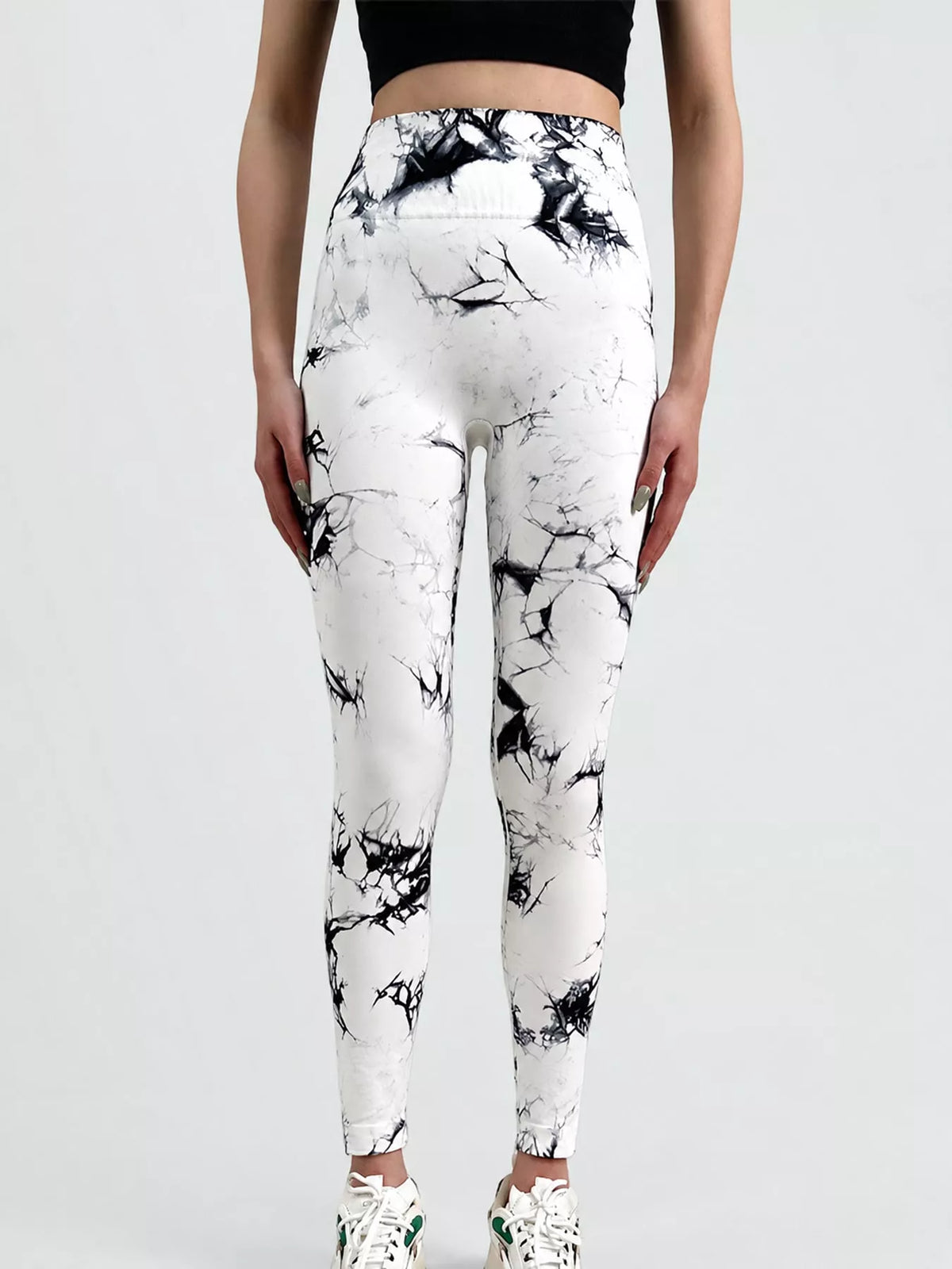 White high-waisted tie dye seamless active leggings