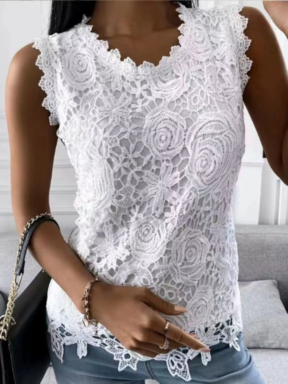 Floral Lace Sleeveless Top in white
