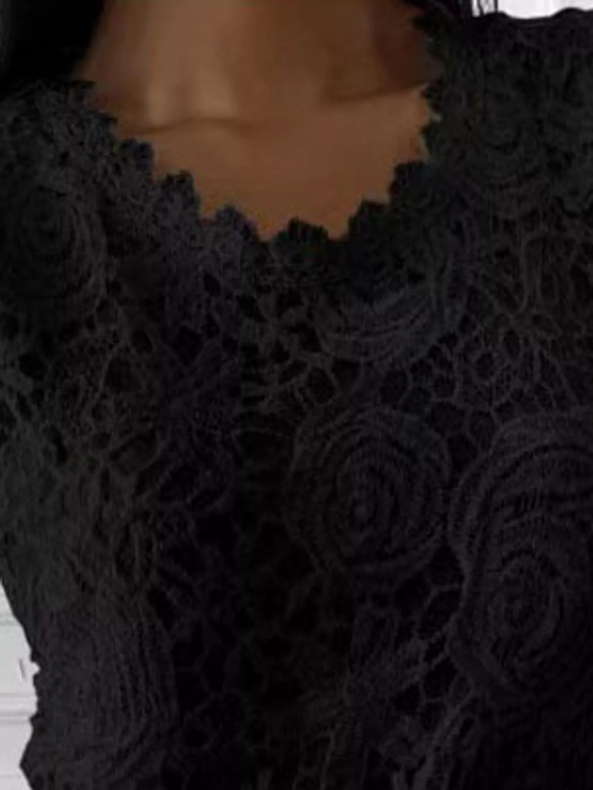 Floral Lace Short Sleeve Blouse, neckline detail