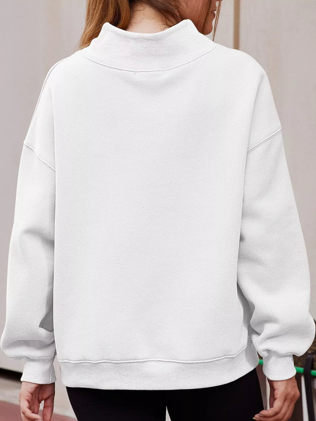 Oversized sweatshirt, white back