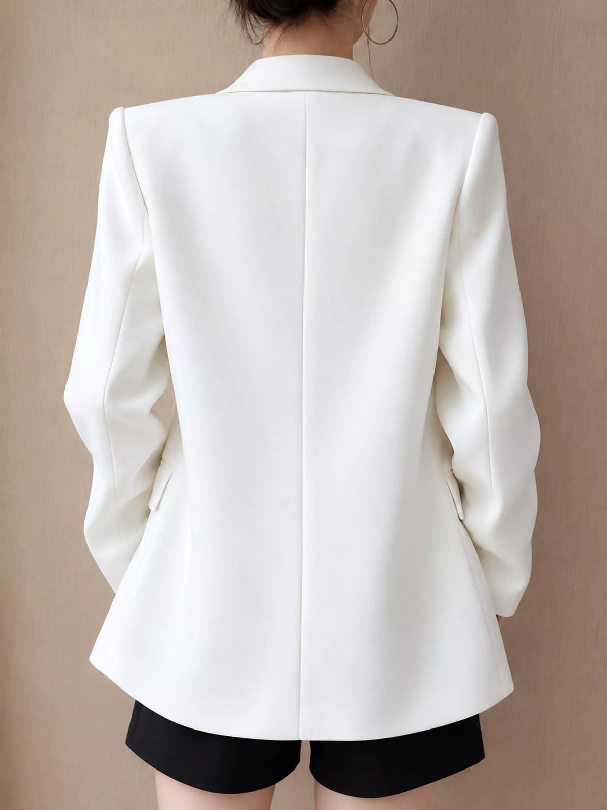 Collared long sleeve blazer, back view